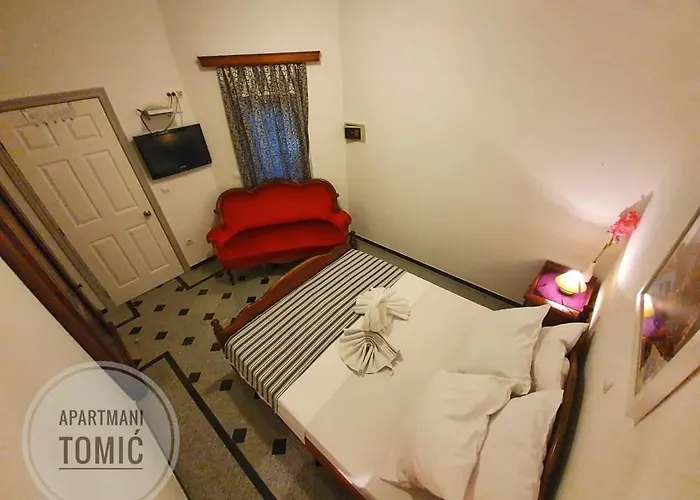 Apartment Tomic 2 Makarska